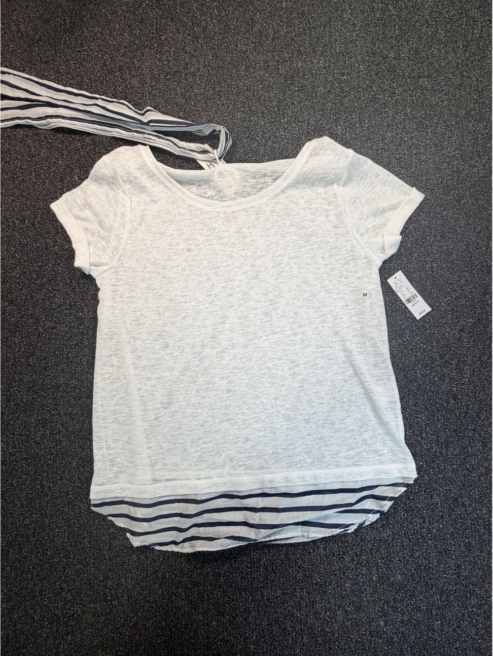NWT NY & Co White Short Sleeve Top with Convertible Scarf - Medium